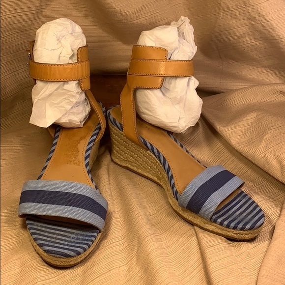 Coach Shoes - Coach leather/canvas espadrilles 3”heel 0.7”pltfrm